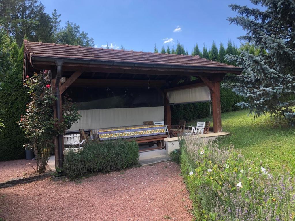 Maison/Gite Familial Dans Le Jura A 200M Du Lac Avec Piscine Privee Marigny  Exterior photo