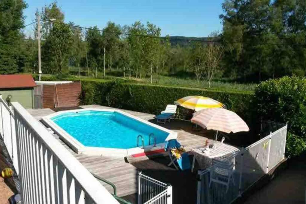 Maison/Gite Familial Dans Le Jura A 200M Du Lac Avec Piscine Privee Marigny  Exterior photo