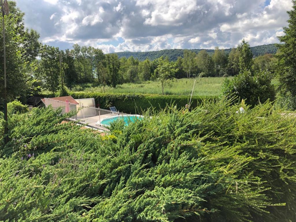 Maison/Gite Familial Dans Le Jura A 200M Du Lac Avec Piscine Privee Marigny  Exterior photo